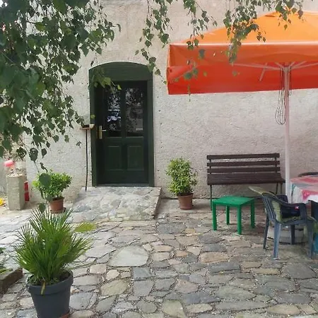 Daire Apartman Krenov 8 *
